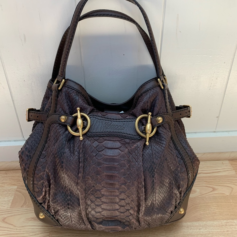 Beautiful GUCCI Python handbag